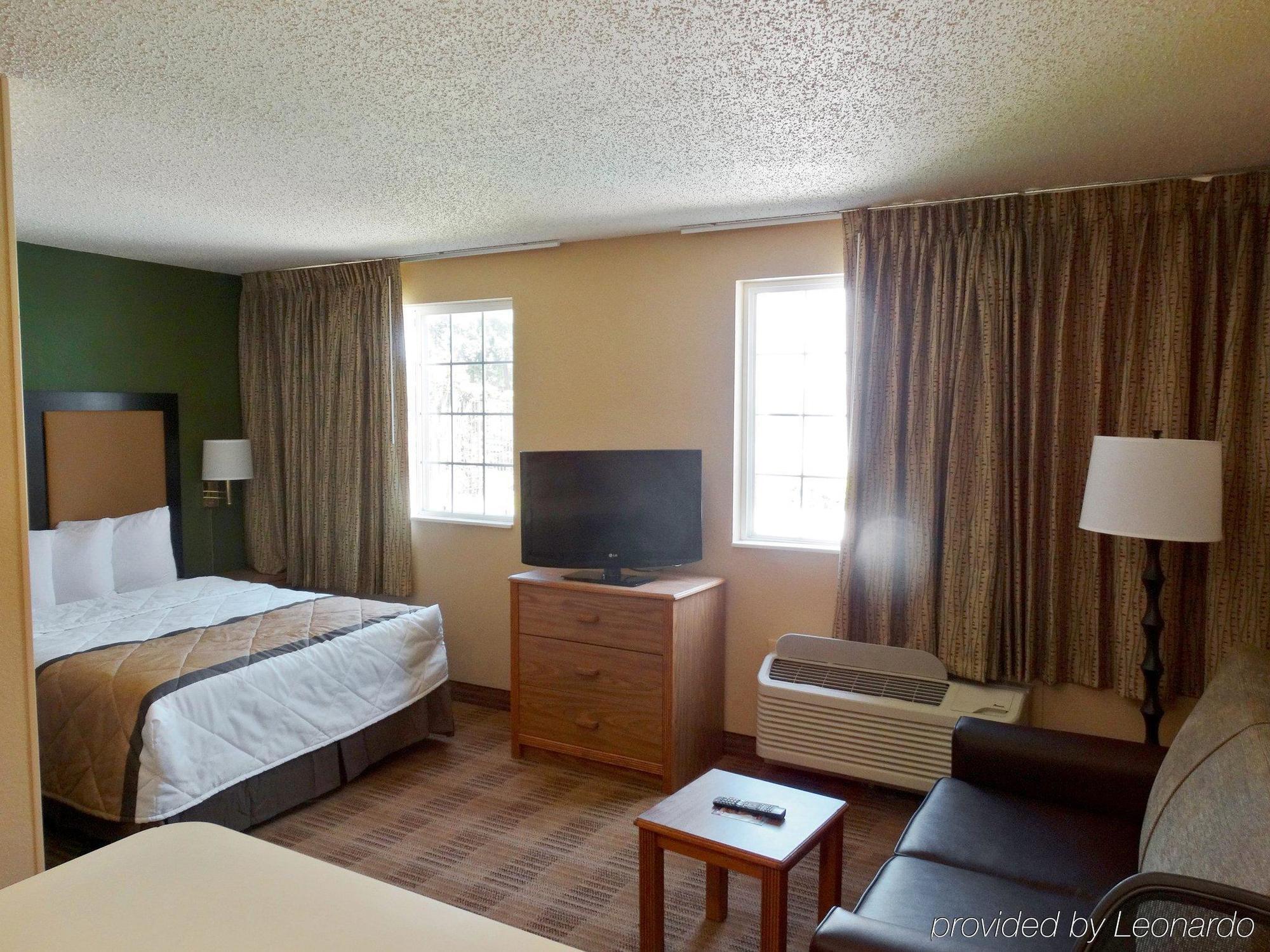 Extended Stay America Suites - Kansas City - Airport - Tiffany Springs Экстерьер фото